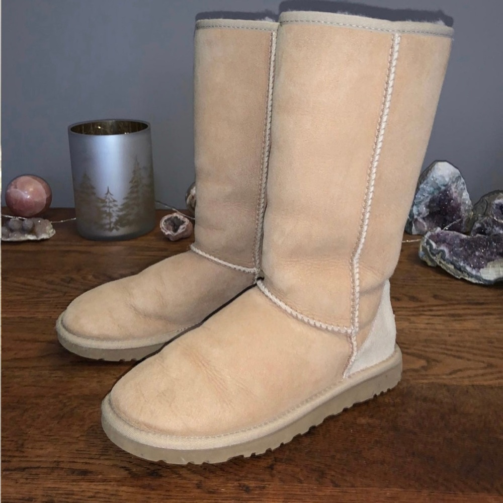 UGG Australia Tall Tan Boots Sz 5